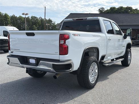 Used 2025 Chevrolet Silverado 2500 LT w/ Convenience Package AWD/4WD image 5