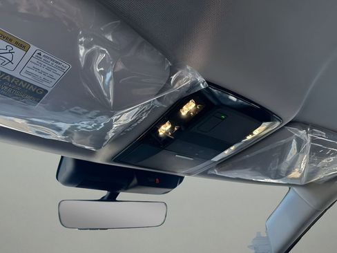 New 2026 Mitsubishi Outlander SE AWD/4WD image 14