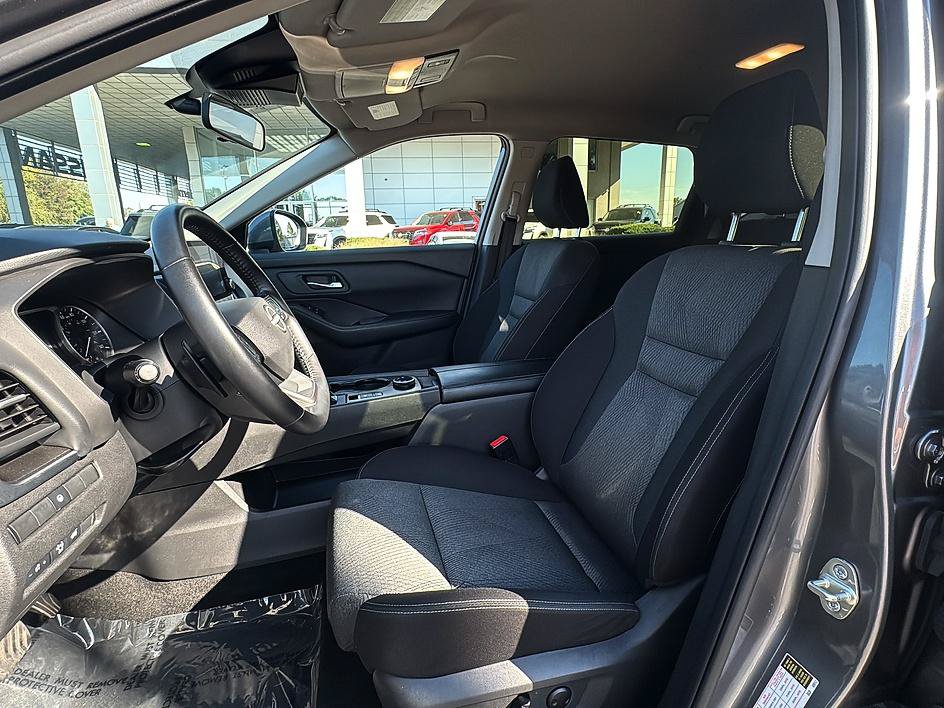 Certified 2025 Nissan Rogue SV AWD/4WD image 14