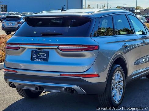 Used 2023 Lincoln Corsair AWD w/ Towing Package image 6