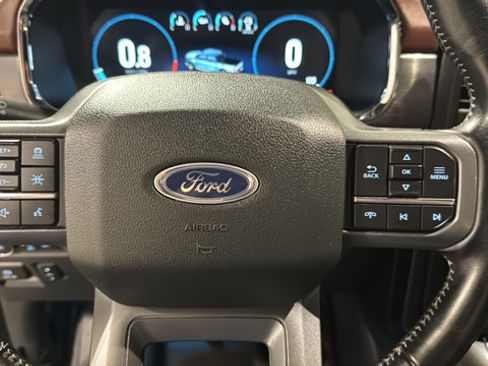 Used 2022 Ford F150 Lariat w/ Equipment Group 502A High AWD/4WD image 16
