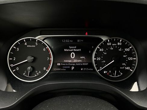 Used 2023 Nissan Rogue S image 36