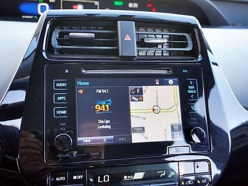 Used 2016 Toyota Prius Four FWD image 31