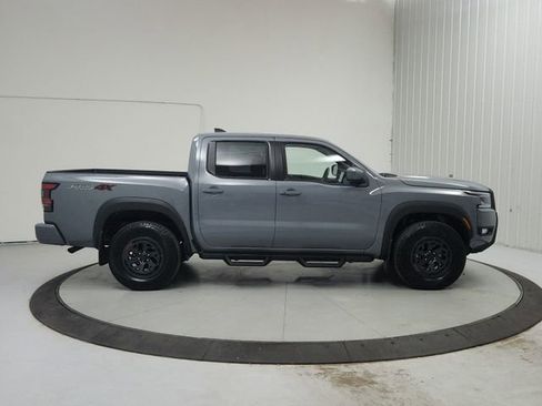 Used 2025 Nissan Frontier PRO-4X AWD/4WD image 8