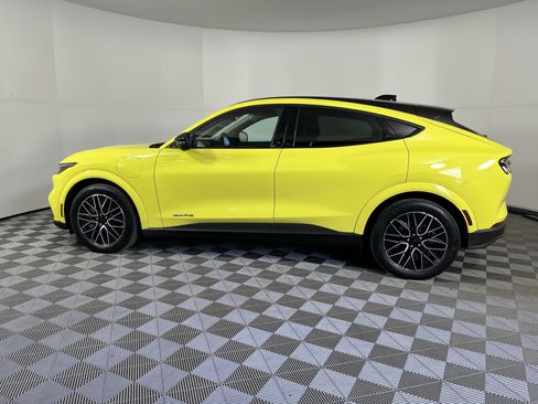 Used 2025 Ford Mustang Mach-E Premium AWD/4WD image 2