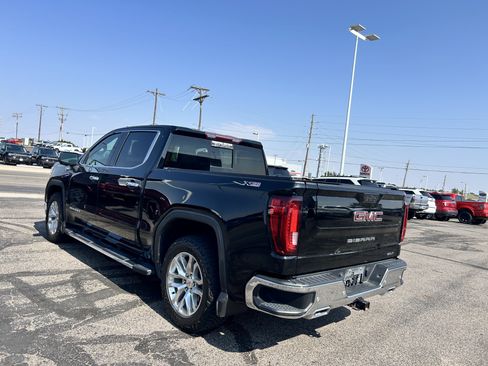 Used 2021 GMC Sierra 1500 SLT w/ SLT Premium Plus Package AWD/4WD image 3