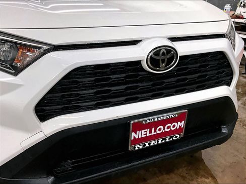 Used 2019 Toyota RAV4 XLE Premium w/ Cold Weather Package image 32