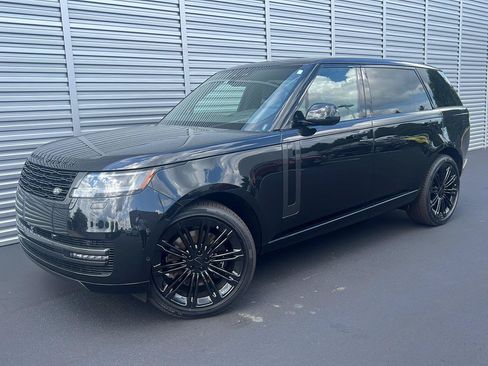 New 2026 Land Rover Range Rover Long Wheelbase SE AWD/4WD image 1