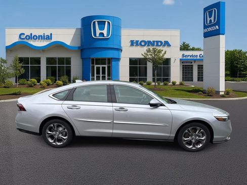 Used 2023 Honda Accord EX-L image 8