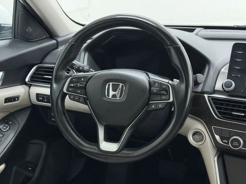 Used 2021 Honda Accord Touring image 16