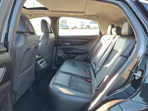 Used 2024 Nissan Ariya FWD image 11