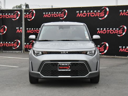 Used 2024 Kia Soul LX w/ Option Group 015 image 2