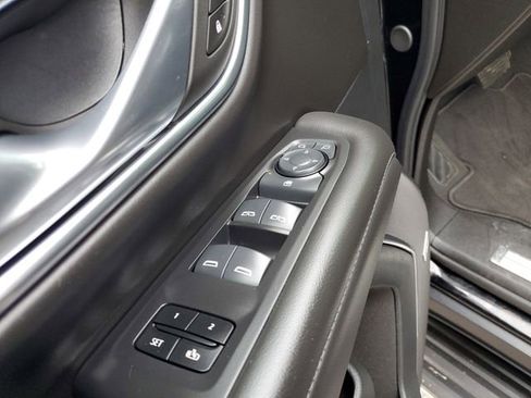 Used 2024 Chevrolet Tahoe LT RWD image 16