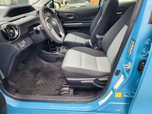 Used 2015 Toyota Prius C Two FWD image 13