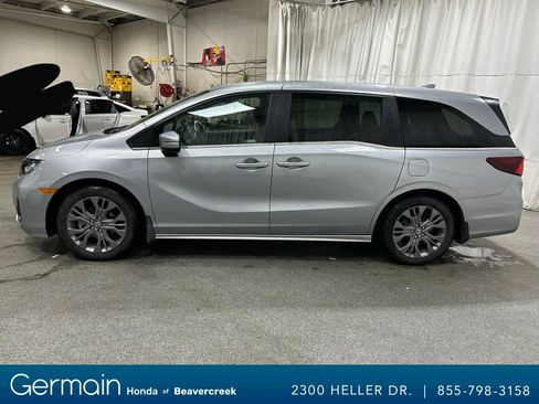 Certified 2026 Honda Odyssey Touring image 5