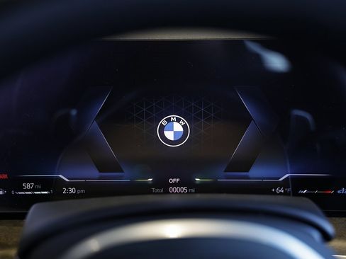 New 2026 BMW X7 xDrive40i w/ M Sport Package image 32