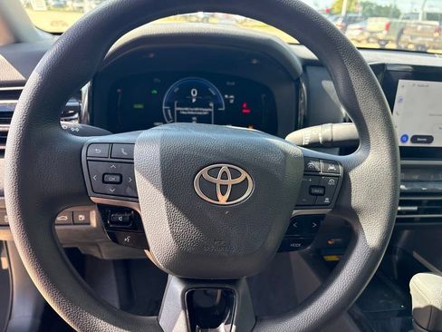 Used 2026 Toyota Camry LE FWD image 14