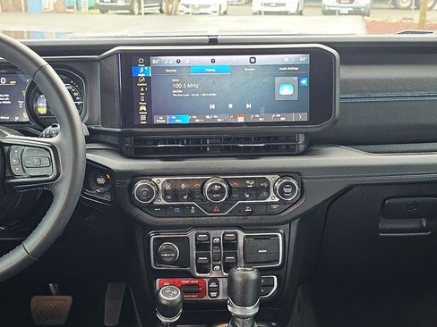 Used 2024 Jeep Wrangler Unlimited Rubicon 4xe w/ Technology Group image 23