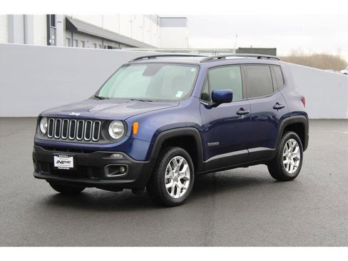 Used 2017 Jeep Renegade Latitude image 1
