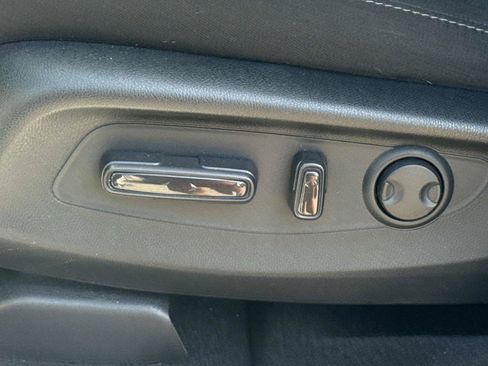 Used 2024 Honda CR-V EX image 19