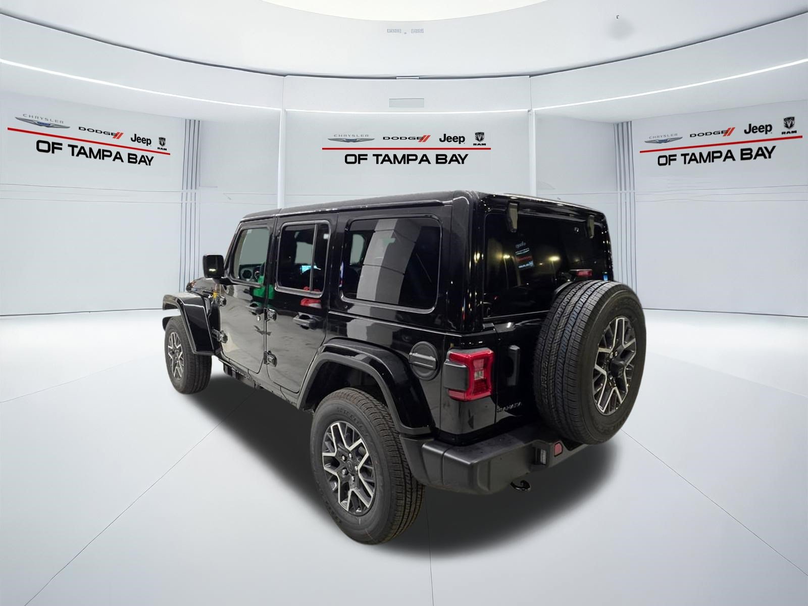 New 2026 Jeep Wrangler Unlimited Sahara AWD/4WD image 4