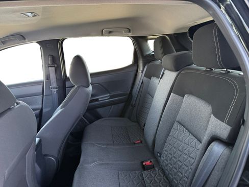 Used 2025 Nissan Kicks SV FWD image 11