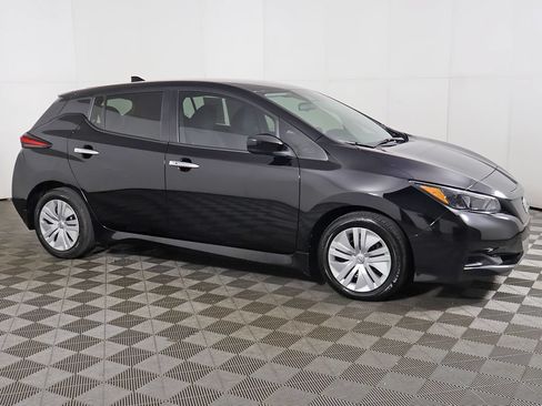 Used 2023 Nissan Leaf S FWD image 11