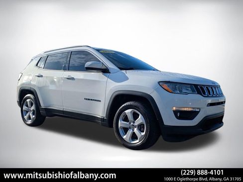 Used 2020 Jeep Compass Latitude FWD image 1
