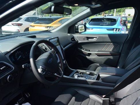 Certified 2023 Ford Edge ST-Line AWD/4WD image 12