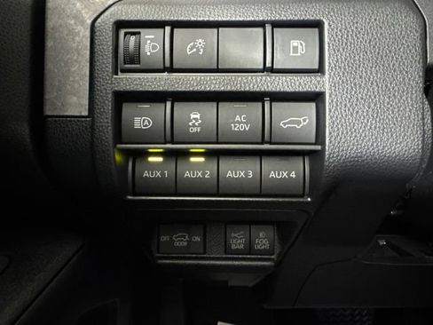 Used 2025 Toyota 4Runner Trailhunter AWD/4WD image 20