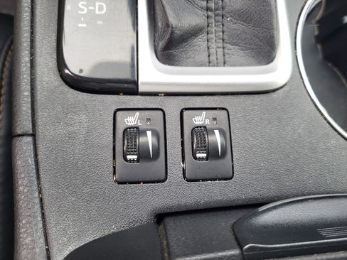 Used 2017 Toyota Highlander XLE image 28