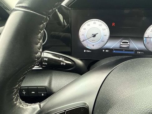 Used 2023 Hyundai Elantra SEL w/ Convenience Package image 30