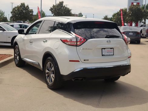 Used 2017 Nissan Murano S w/ Navigation Package FWD image 2