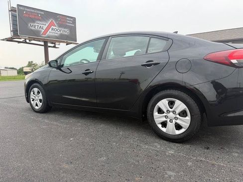 Used 2017 Kia Forte LX FWD image 34