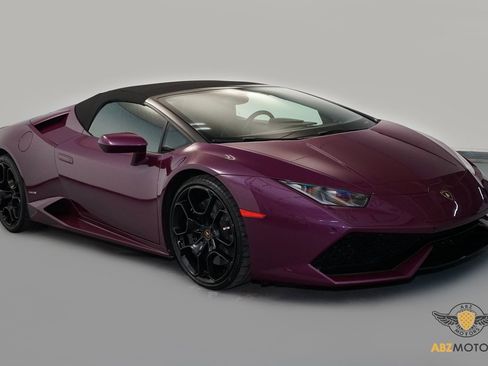 Used 2016 Lamborghini Huracan LP 610-4 image 2