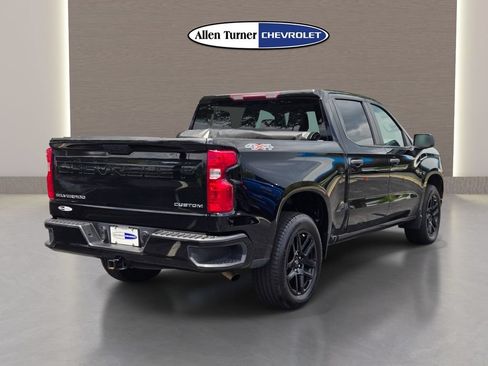 Used 2022 Chevrolet Silverado 1500 Custom AWD/4WD image 7