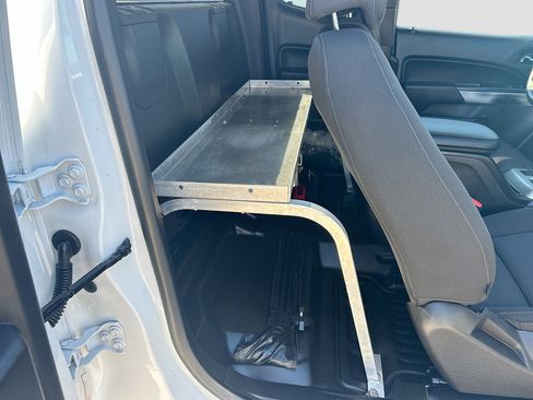 Used 2022 Chevrolet Colorado LT w/ Fleet Safety Package image 25