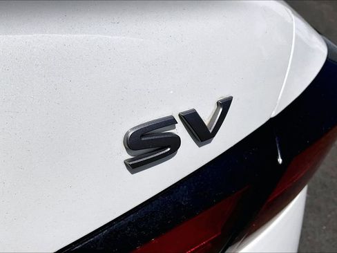 Used 2024 Nissan Altima 2.5 SV FWD image 22