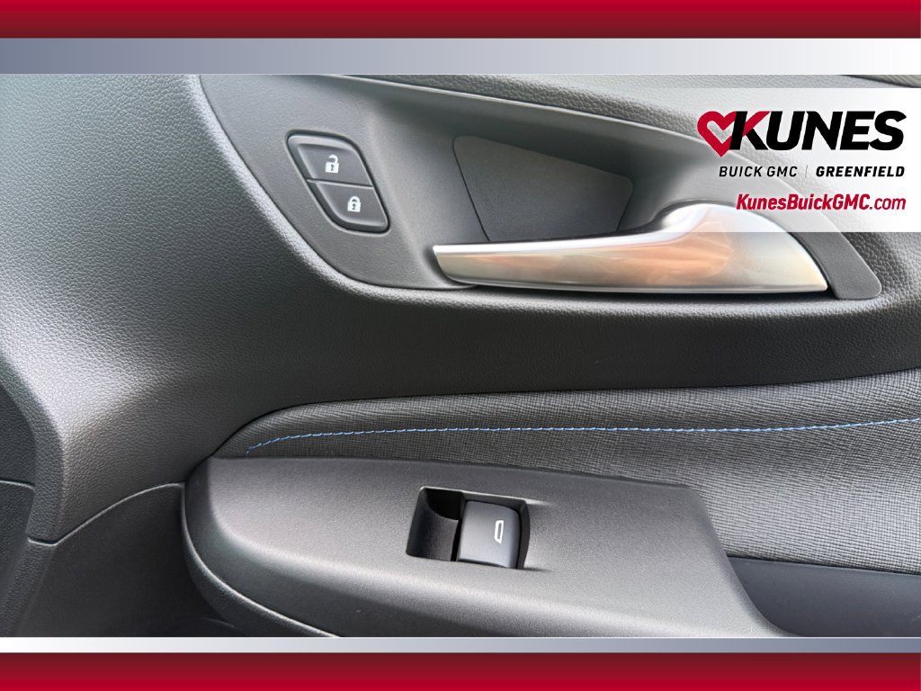 New 2026 Buick Envista Sport Touring w/ Convenience I Package FWD image 39