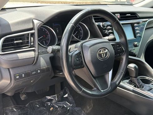 Certified 2018 Toyota Camry SE FWD image 22