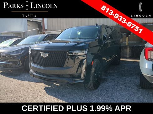 Used 2023 Cadillac Escalade ESV Sport Platinum w/ LPO, ONYX Package AWD/4WD image 9