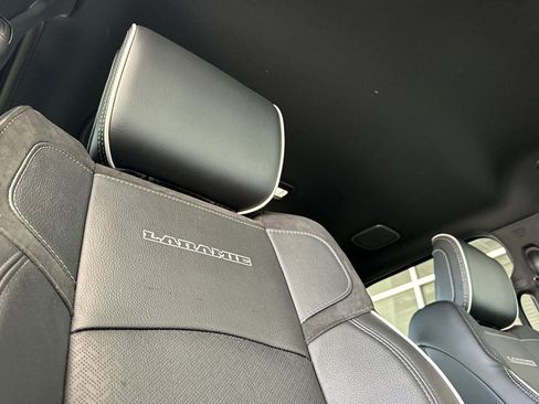 New 2026 RAM 2500 Laramie AWD/4WD image 17