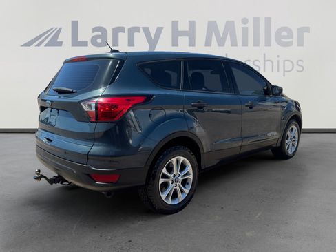 Used 2019 Ford Escape S FWD image 5