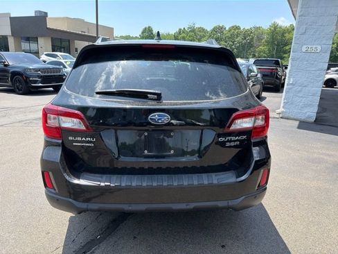 Used 2017 Subaru Outback 3.6R Touring AWD/4WD image 6