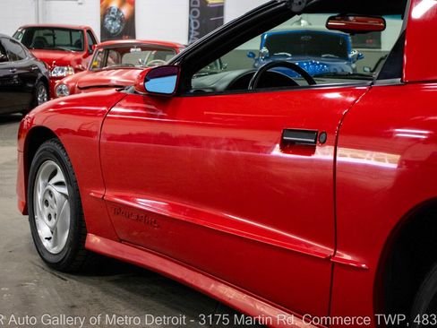 Used 1993 Pontiac Firebird Trans Am image 23