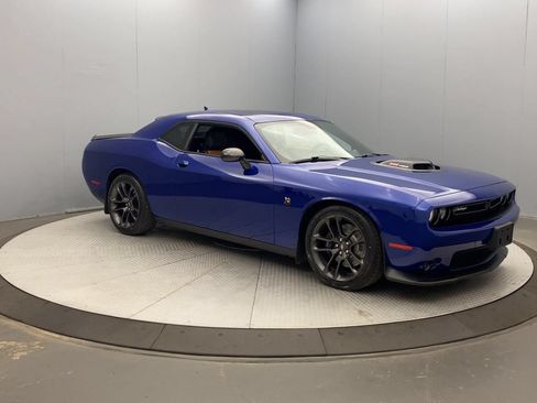Used 2021 Dodge Challenger R/T Scat Pack w/ Shaker Package RWD image 7