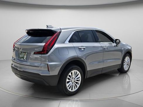 Used 2024 Cadillac XT4 Luxury FWD image 7