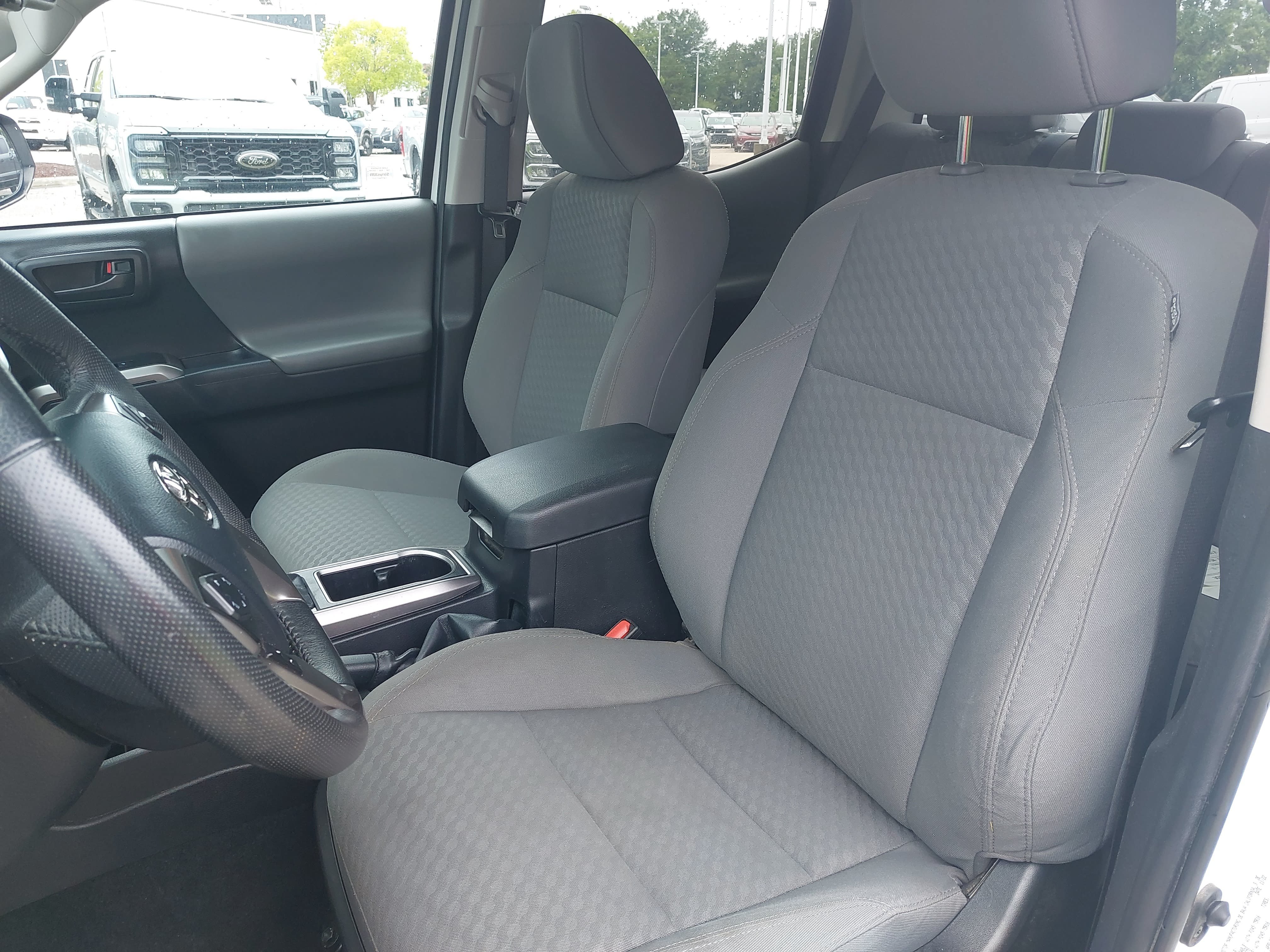 Used 2023 Toyota Tacoma SR5 RWD image 16