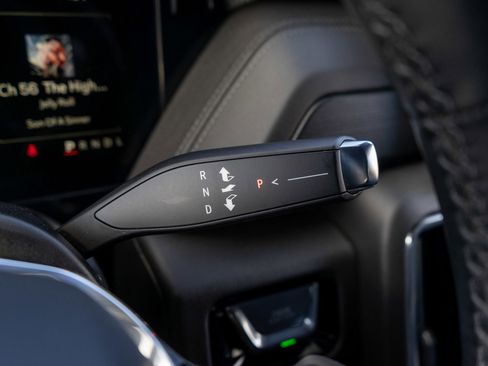 Used 2025 GMC Yukon Denali image 22