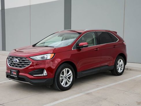 Used 2019 Ford Edge SEL w/ Equipment Group 201A FWD image 4